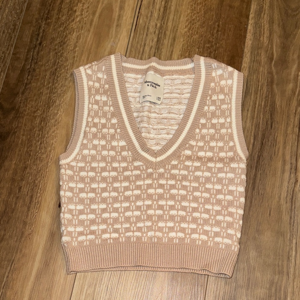 Abercrombie & Fitch Beige V-Neck Sweater Vest
